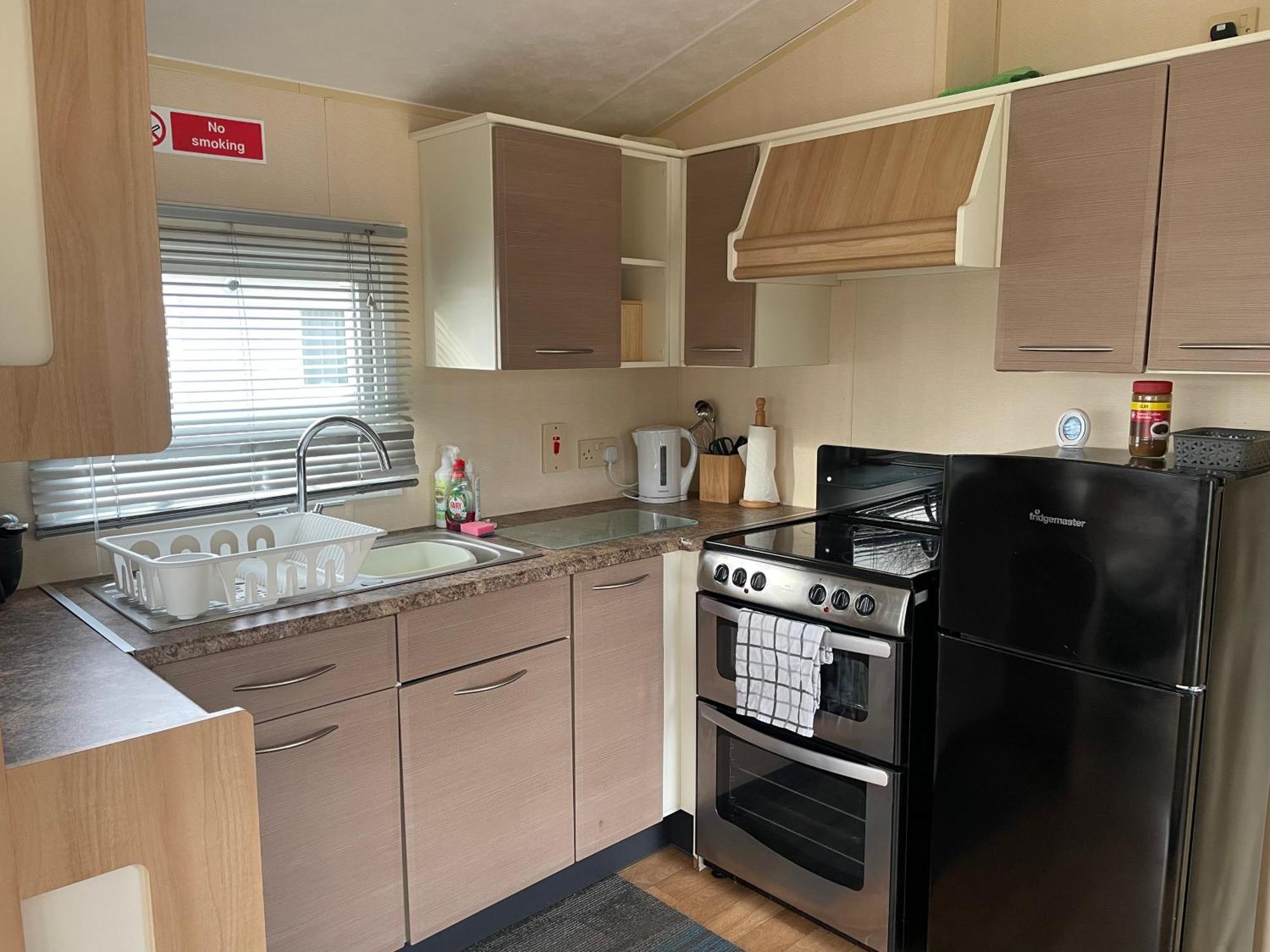 Cosy 3 Bedroom Caravan, South Cerney Eksteriør billede